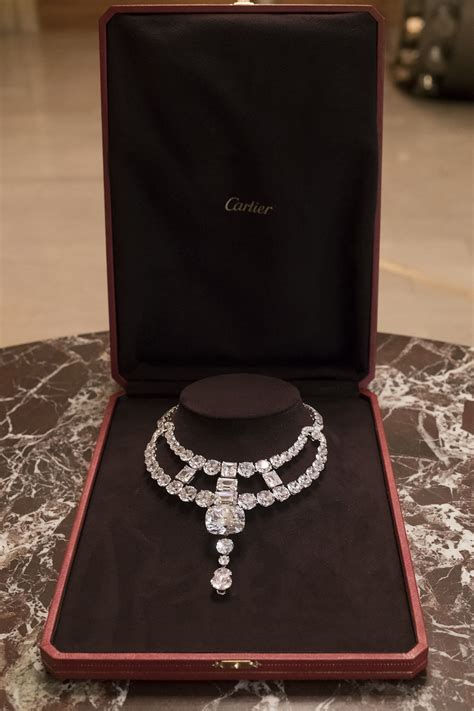 toussaint necklace cartier